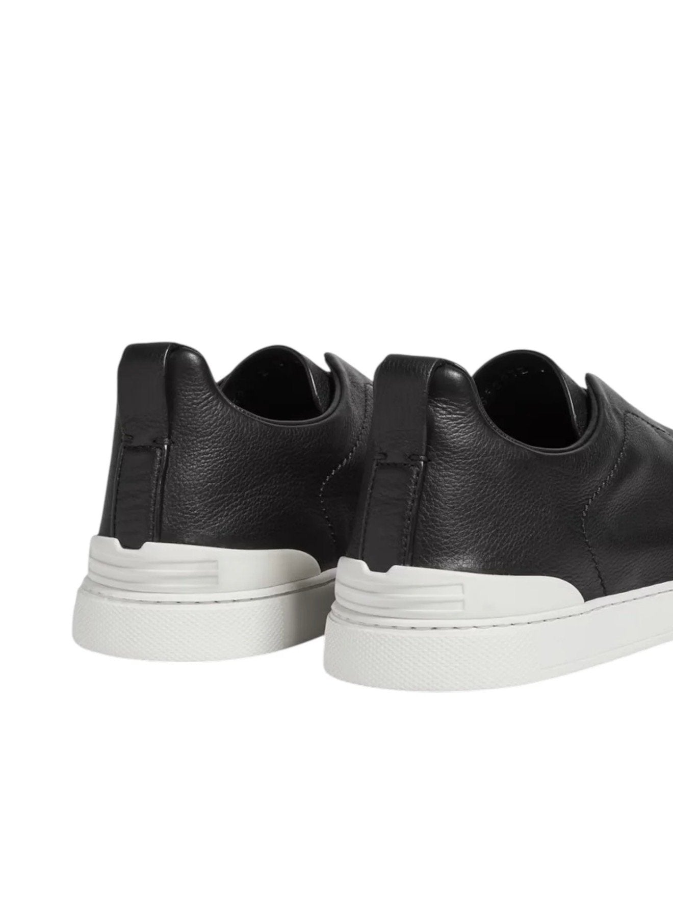 BLACK TRIPLE STITCH™ SECONDSKIN SNEAKERS