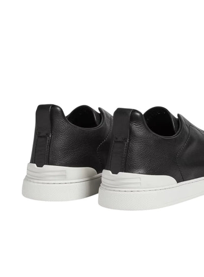 BLACK TRIPLE STITCH™ SECONDSKIN SNEAKERS